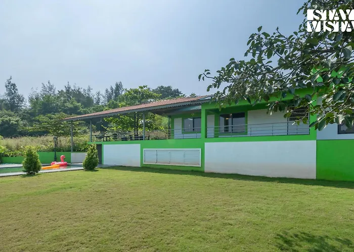 Stayvista At Banyan Nirvana Villa With Pool, Bonfire & Lawn Nashik